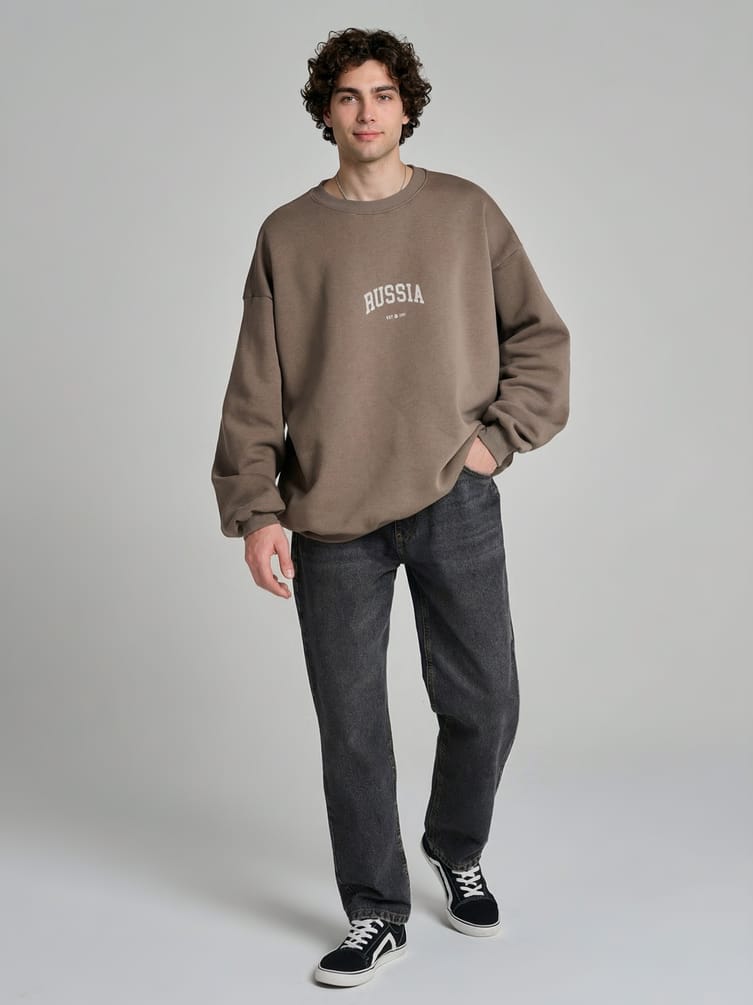 Утепленный свитшот с надписью Russia