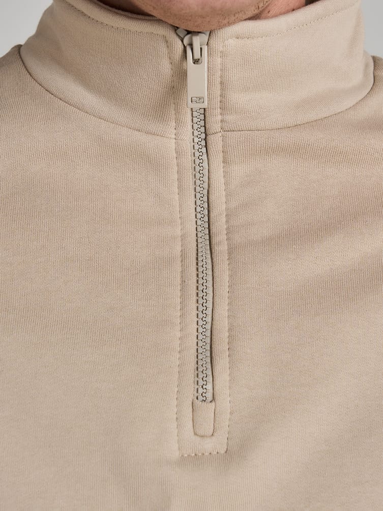 Утепленная толстовка с высоким горлом и начесом