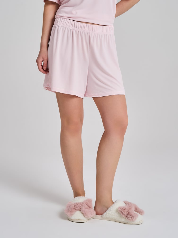 Пижама с футболкой и шортами