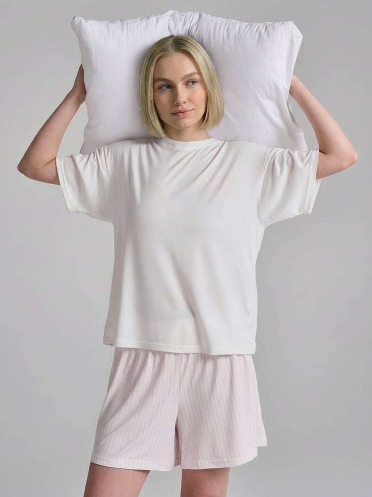 Пижама с принтом и шортами