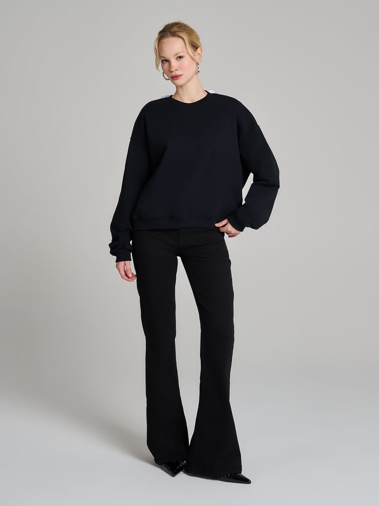 Свитшот с бантом на спине