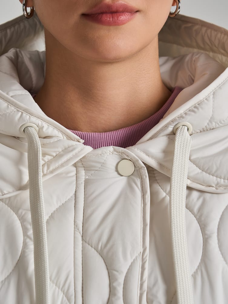 Куртка стеганая с капюшоном