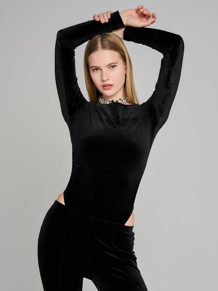 Боди бархатное с драпировкой на талии