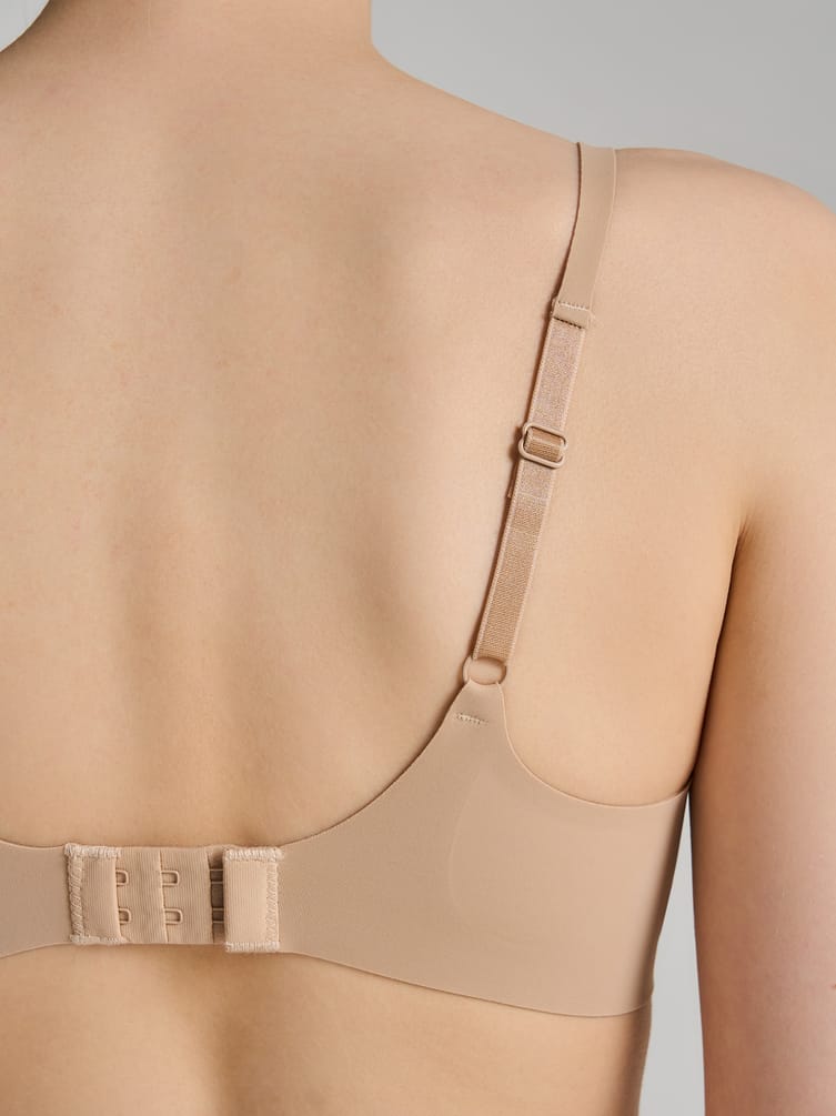 Бюстгальтер с мягкой чашкой