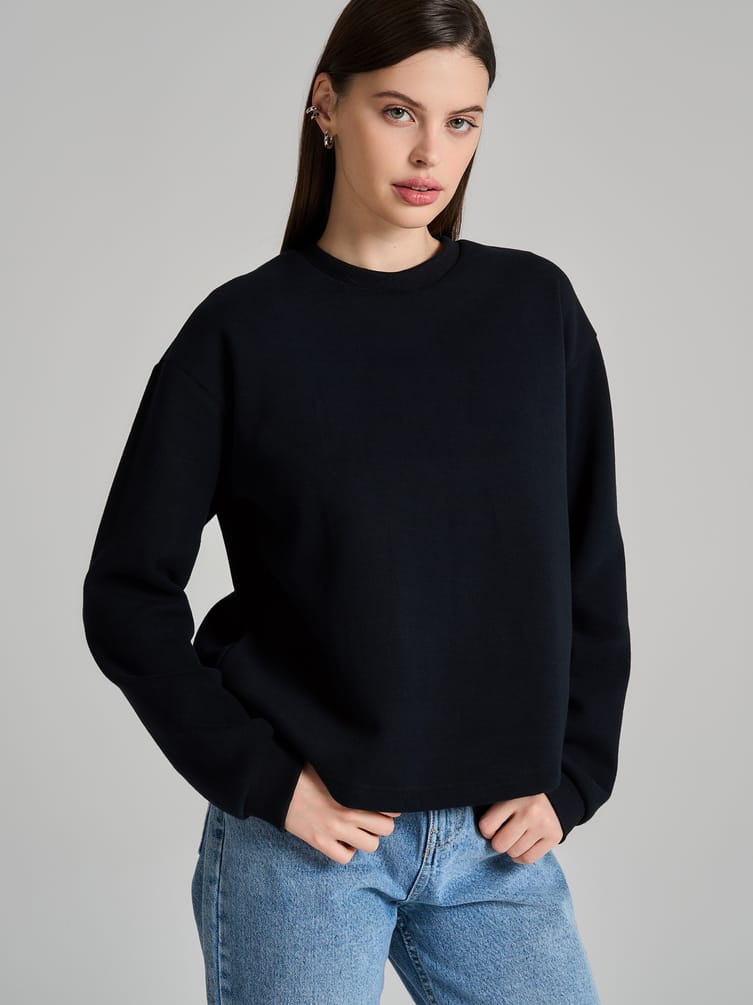 Трикотажный свитшот в рубчик