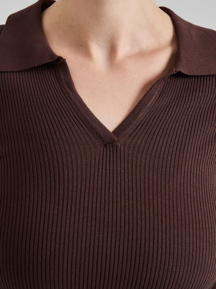 Джемпер приталенный с завязками