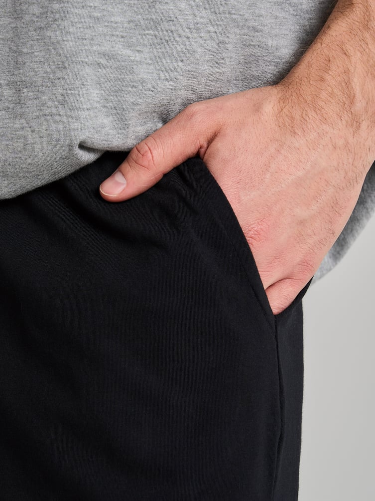 Пижама с футболкой и шортами