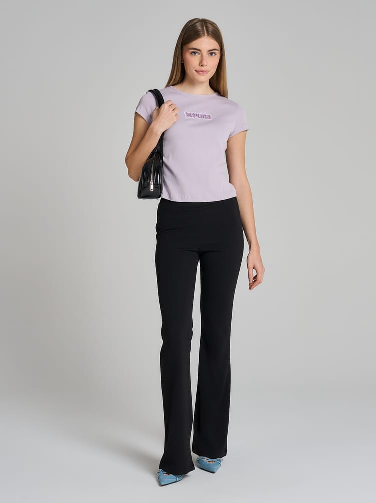 Футболка приталенная с надписью