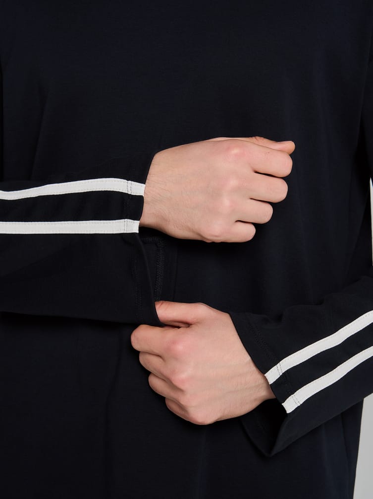 Лонгслив спортивный с лампасами