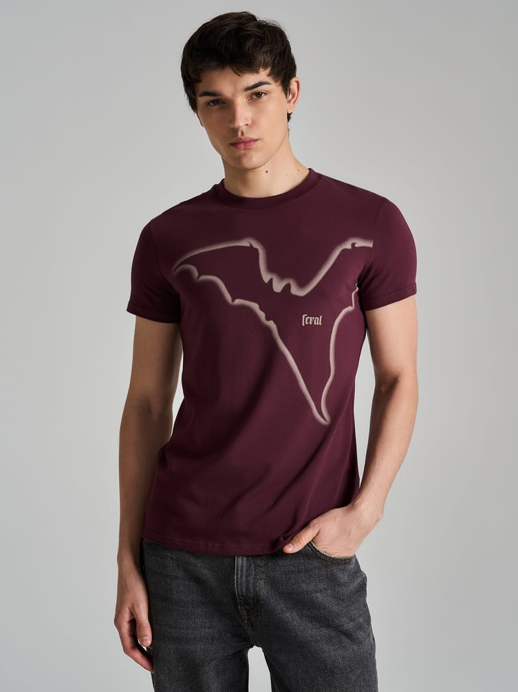 Футболка облегающая с принтом летучей мыши