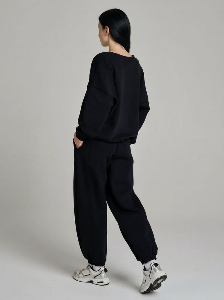 Свитшот с V-образным вырезом