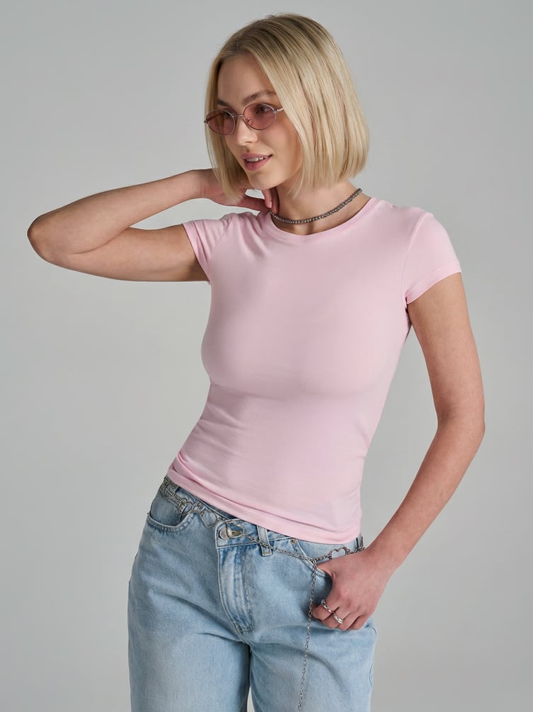 Футболка приталенная с коротким рукавом