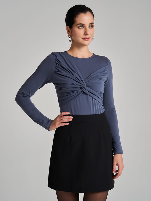 Боди-блузка с драпировкой и длинным рукавом