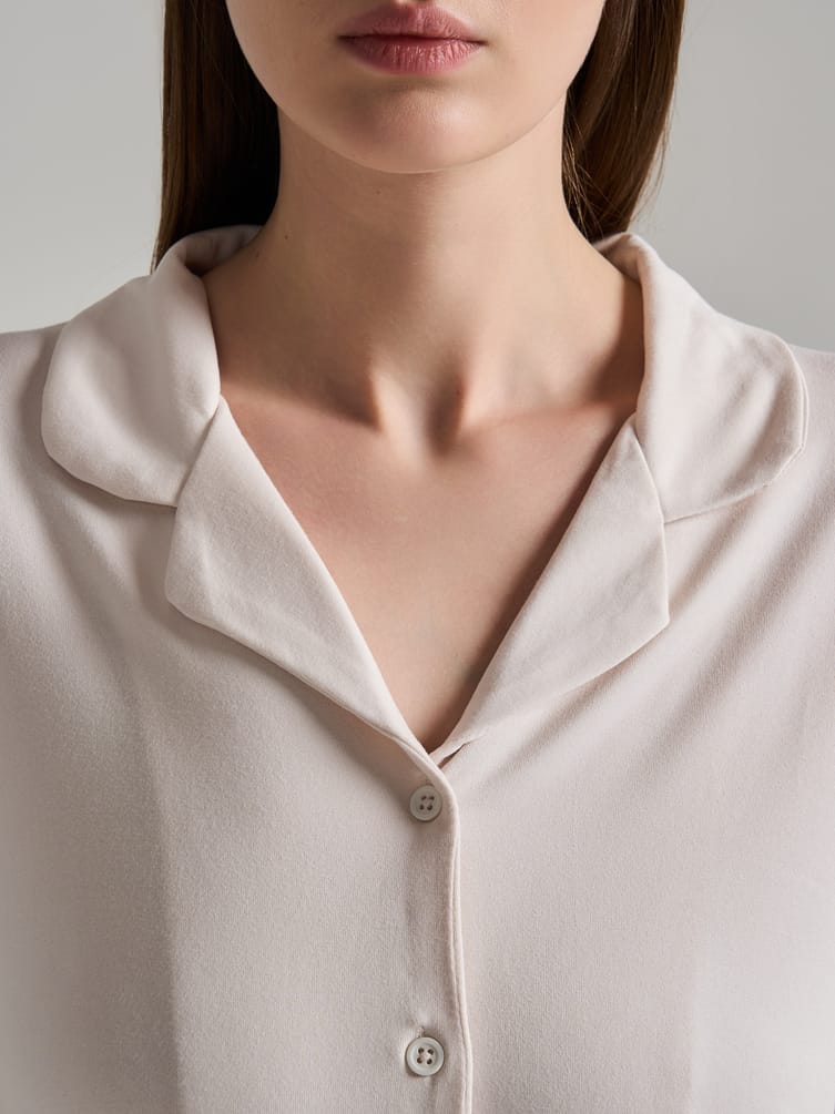 Пижама с рубашкой и шортами