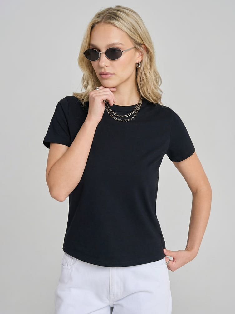 Плотная базовая свободная футболка