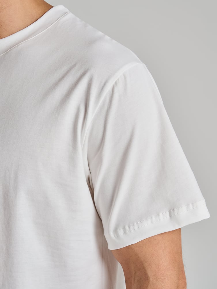 Футболка из хлопка с новогодним принтом