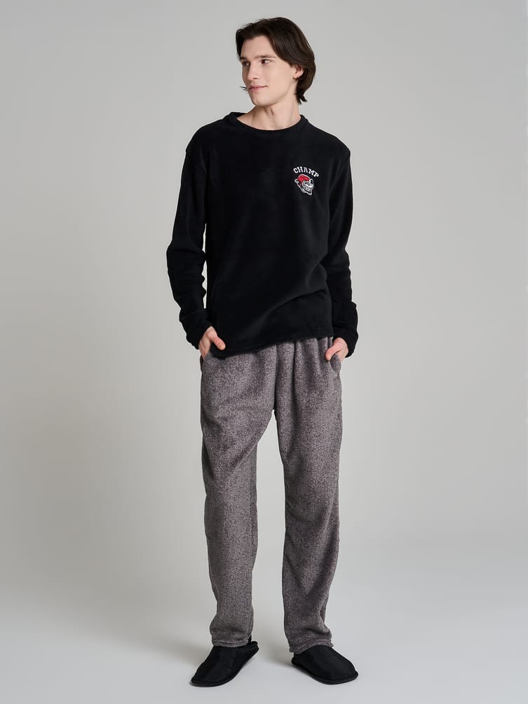 Пижама плюшевая с вышивкой и брюками