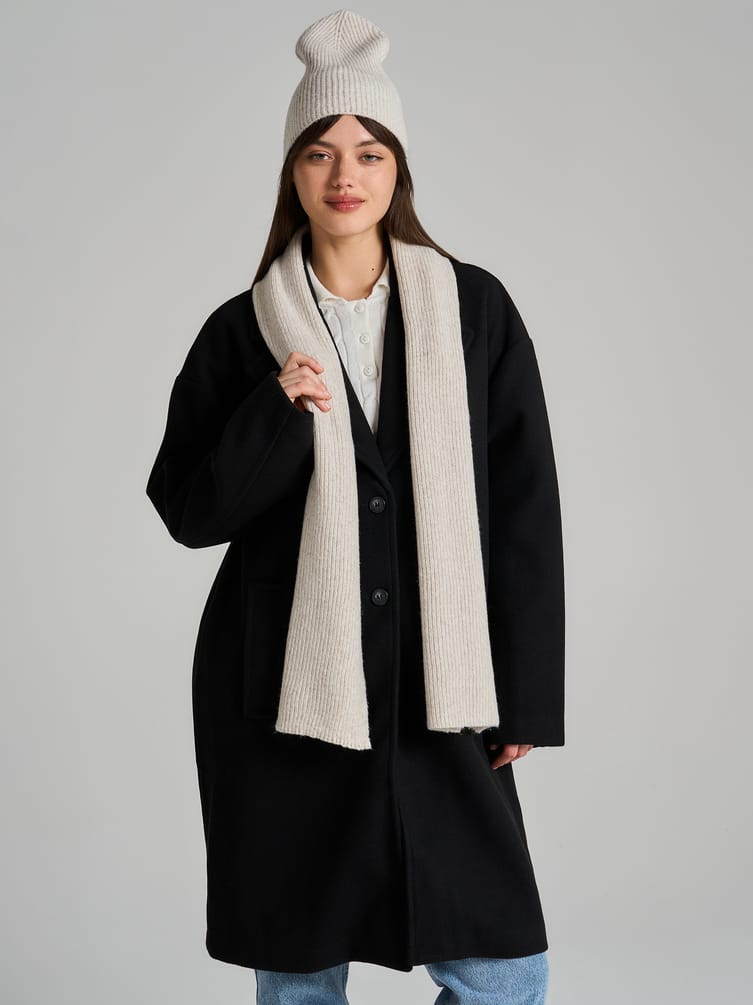 Трикотажная демисезонная шапка