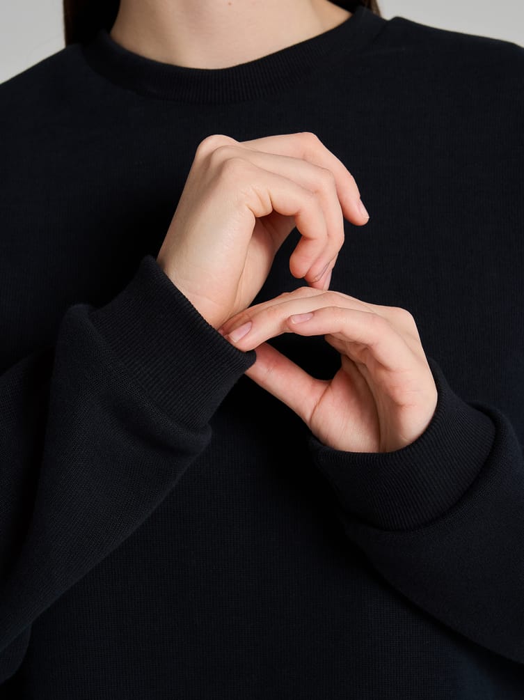 Трикотажный свитшот в рубчик