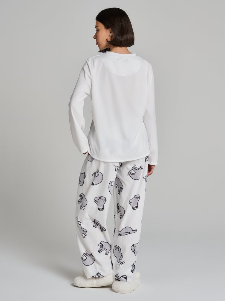 Теплая пижама с ленивцем и брюками