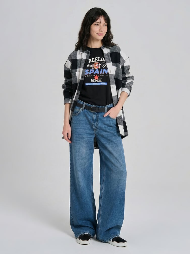 Джинсы багги с вареным эффектом