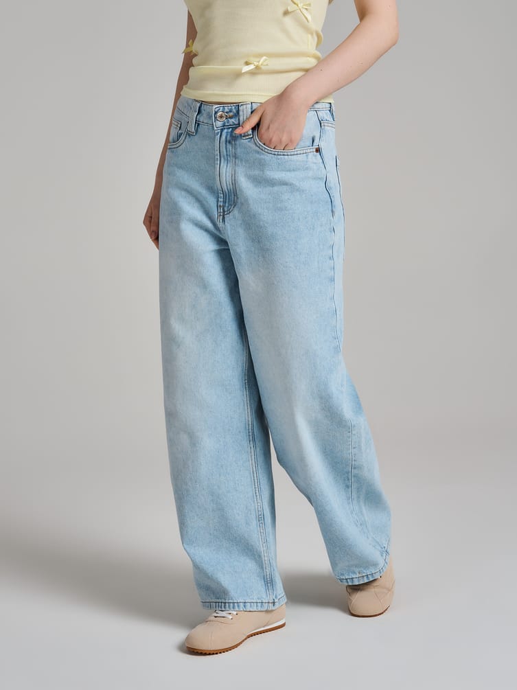 Джинсы багги широкие с вареным эффектом