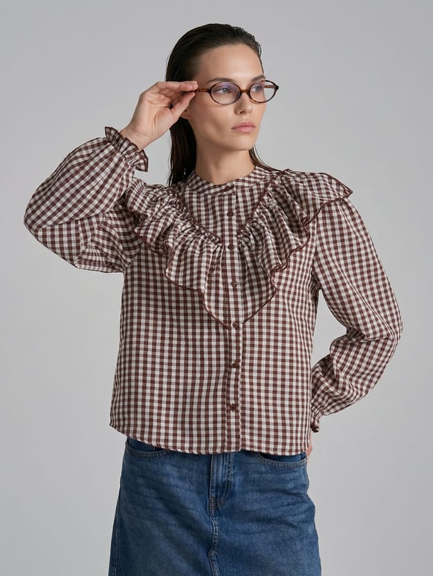 Блузка клетчатая с воланами