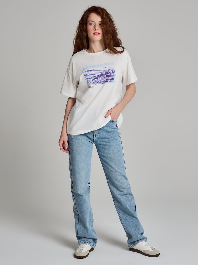 Джинсы прямые с потертостями