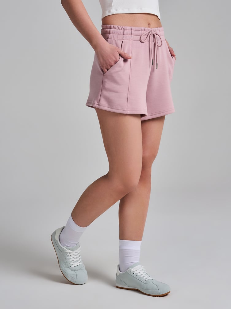 Шорты из вискозы со стрелками