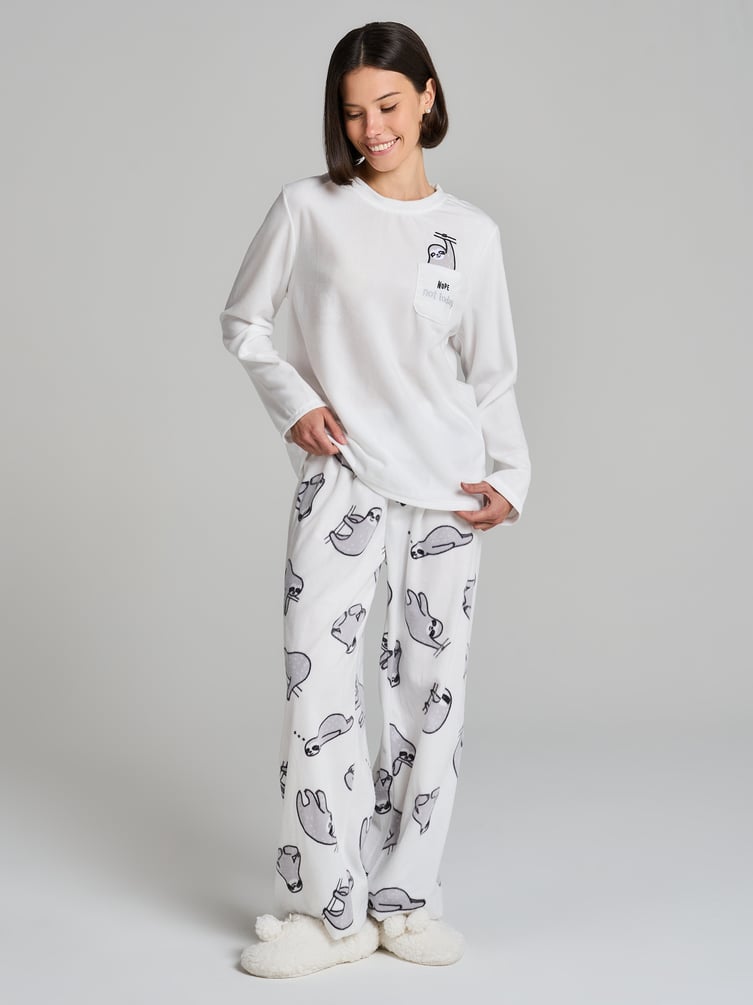Теплая пижама с ленивцем и брюками