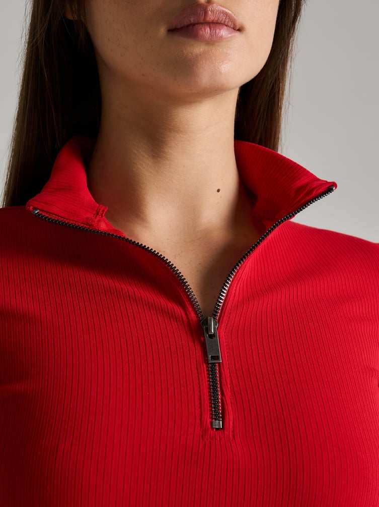 Платье в рубчик деловое