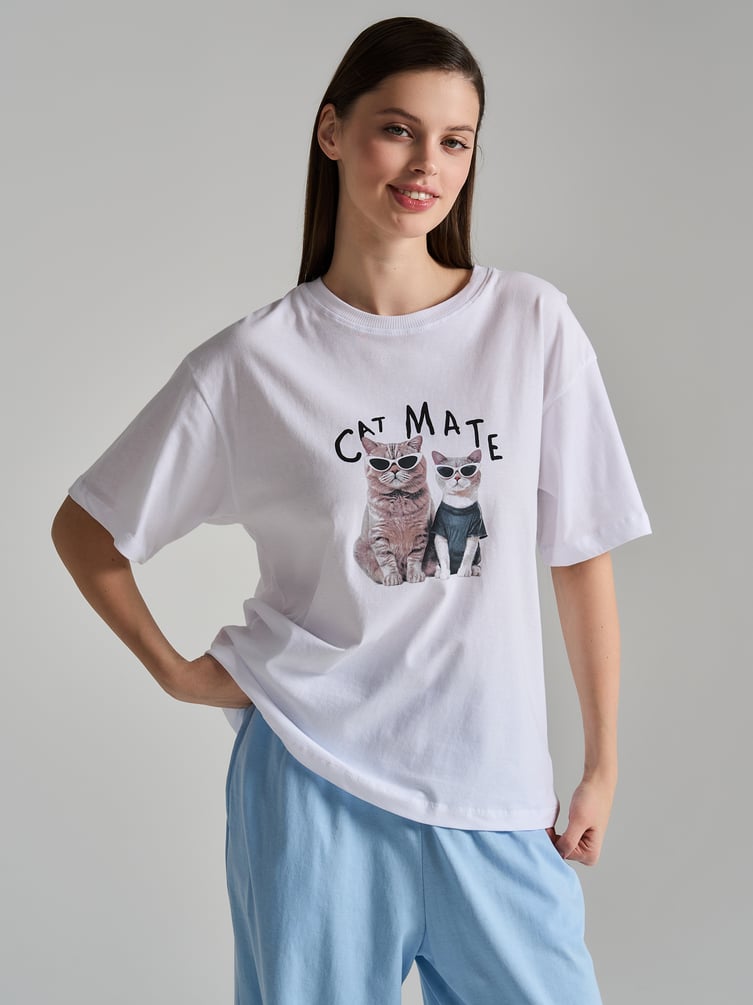 Пижама с принтом и брюками в полоску