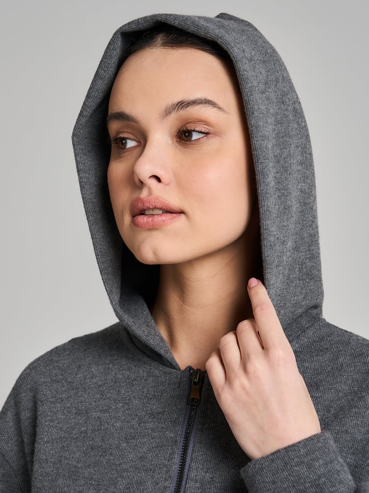 Толстовка с капюшоном трикотажная