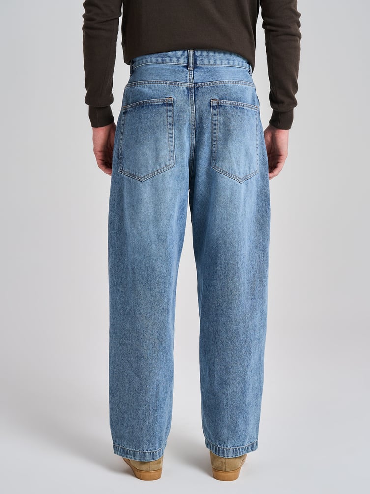 Джинсы широкие багги