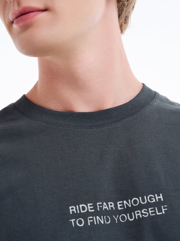 Хлопковая свободная футболка