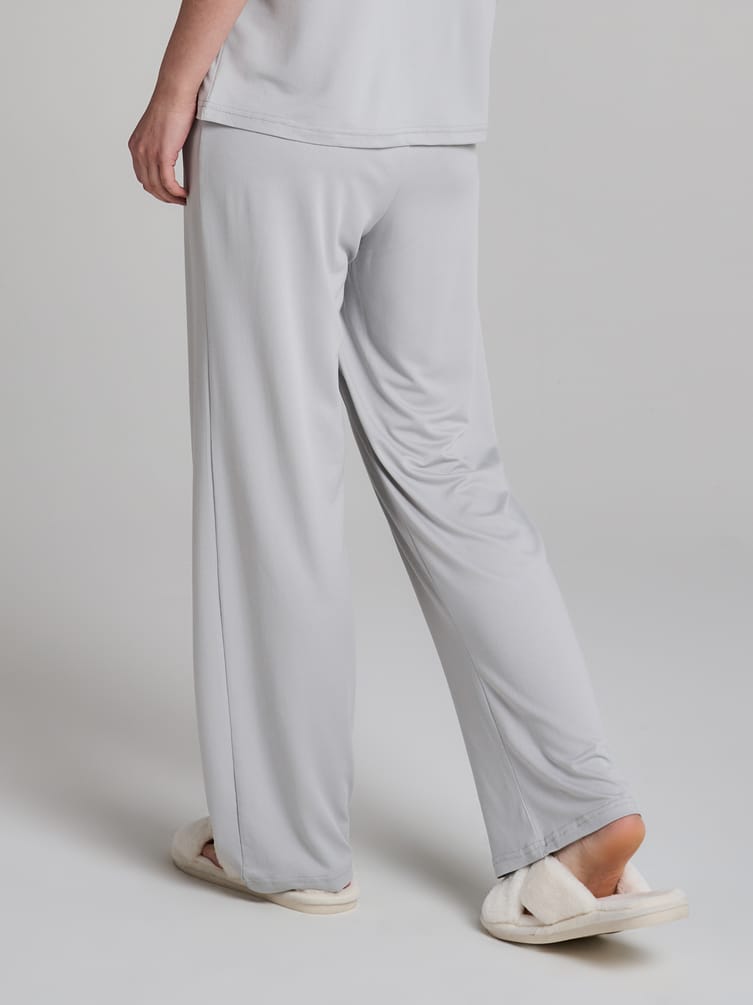 Пижама с рубашкой и брюками