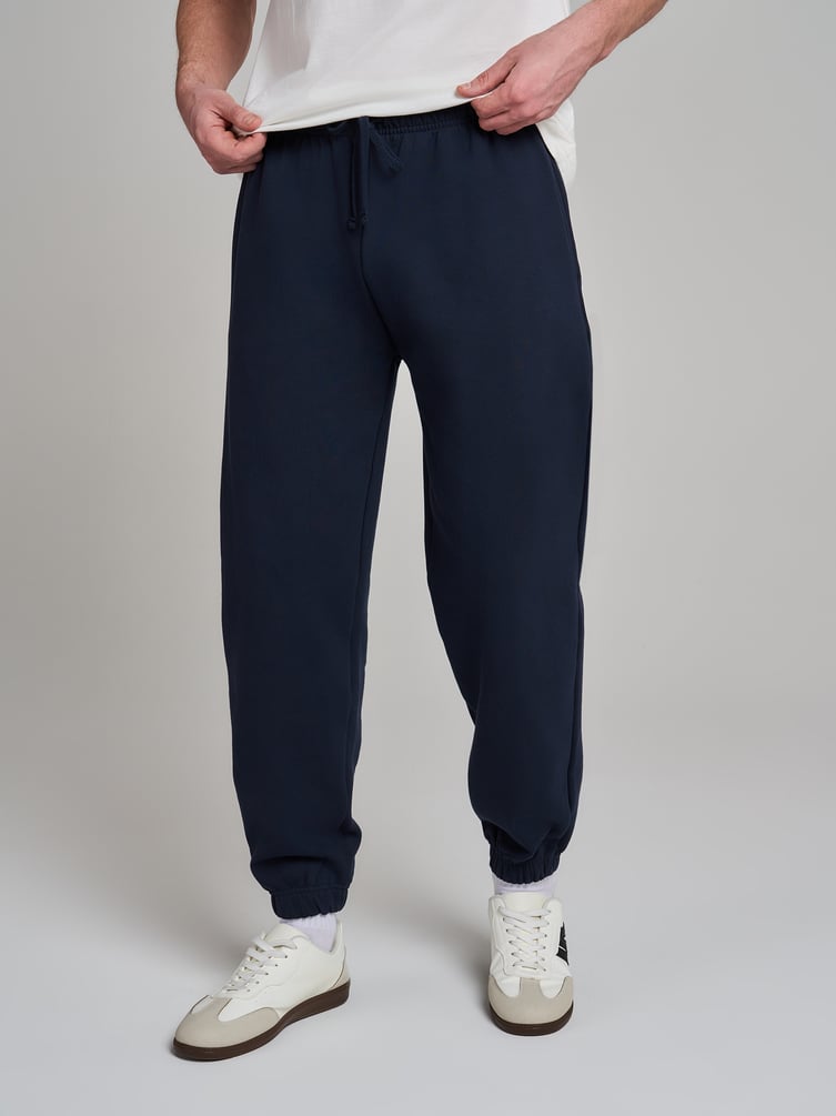 Брюки джоггеры оверсайз утеплённые с начесом