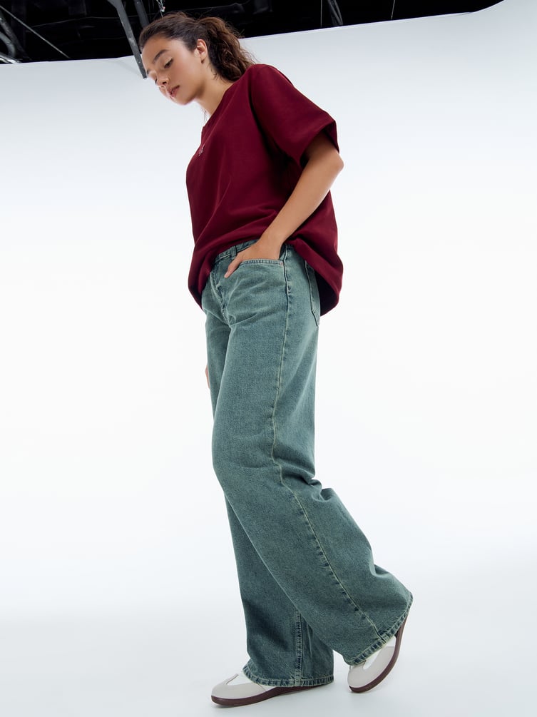 Джинсы багги с вареным эффектом