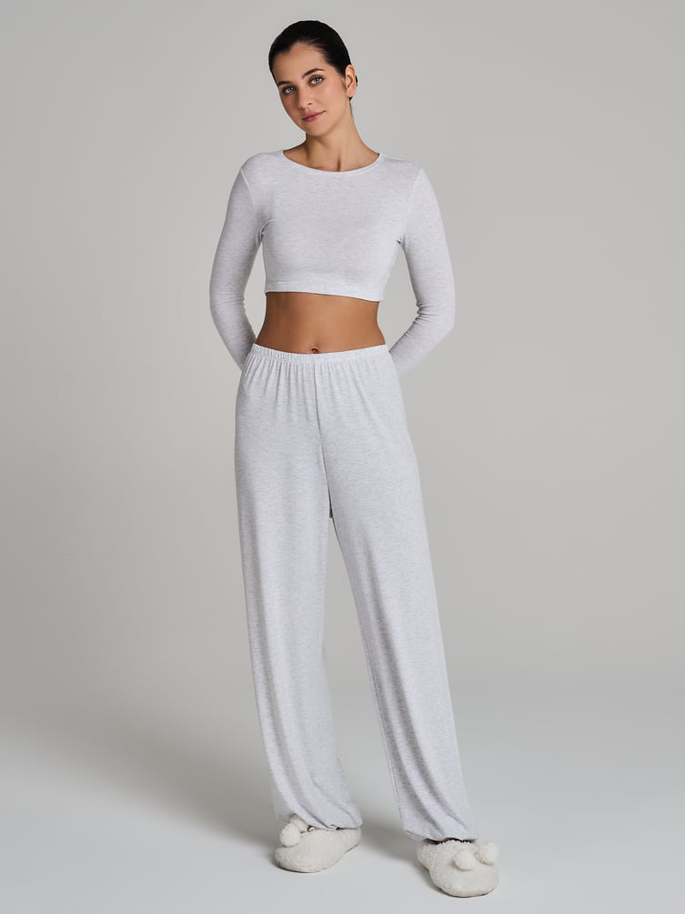 Пижама с кроп-топом и брюками