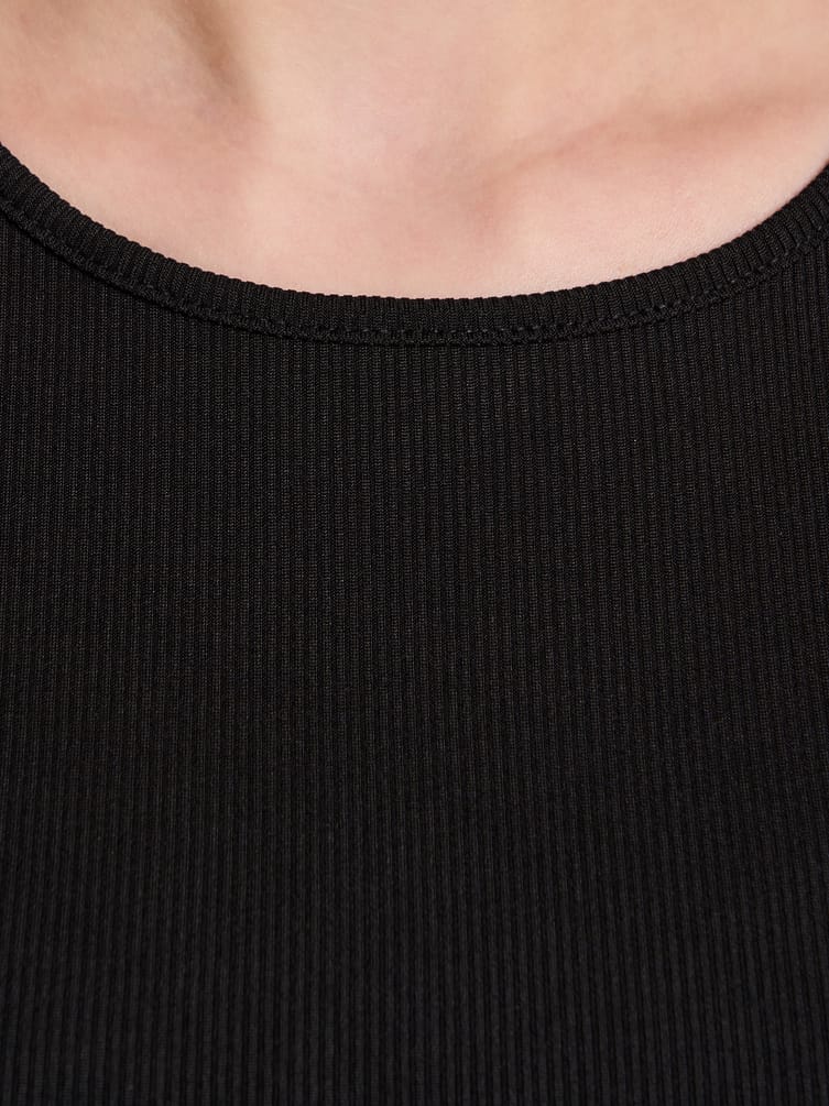 Платье нарядное с воланами