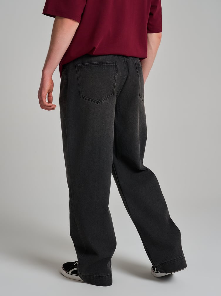 Джинсы широкие