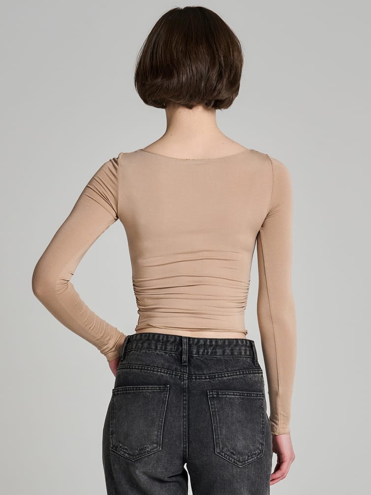 Лонгслив из вискозы с драпировкой