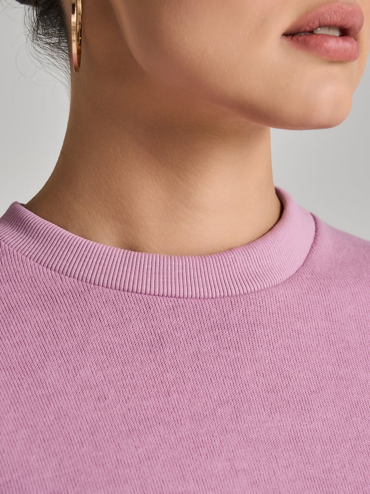 Трикотажный свитшот в рубчик