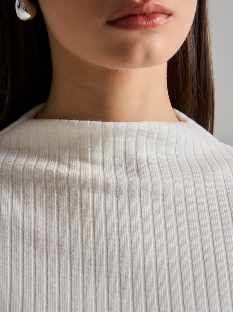 Лонгслив асимметричный в рубчик