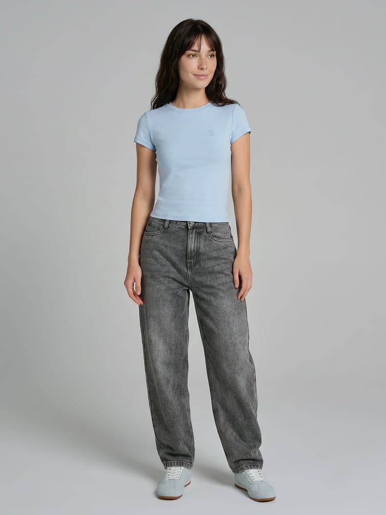 Джинсы Mom fit  с завышенной талией