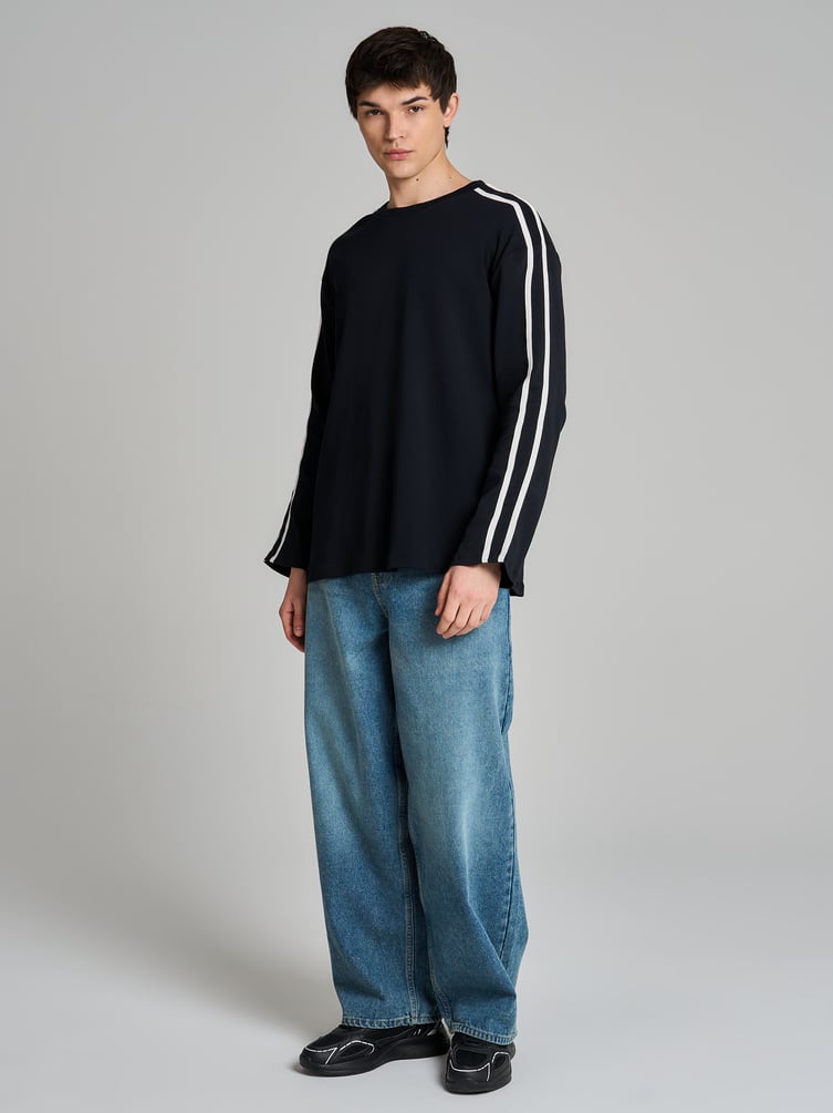 Лонгслив спортивный с лампасами