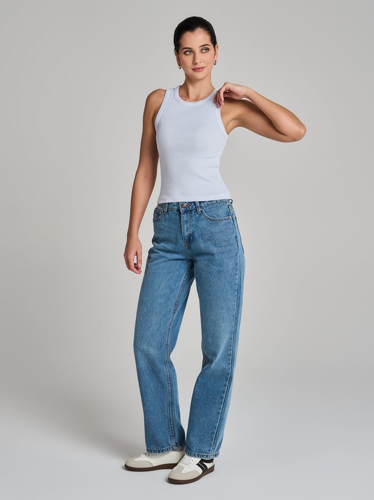 Майка на широких бретелях с вареным эффектом