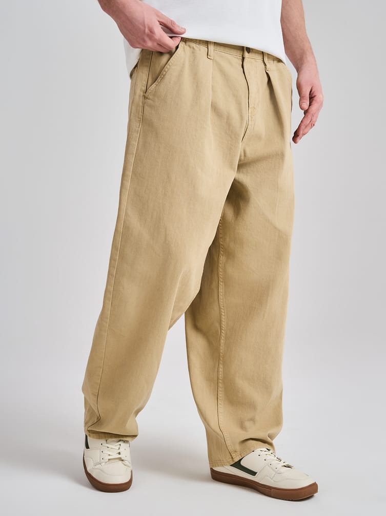 Джинсы широкие на резинке