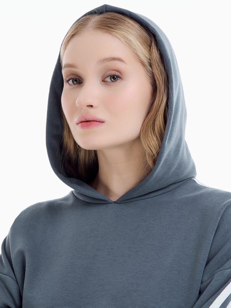 Укороченное худи с лампасами