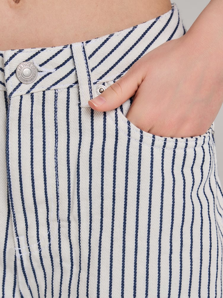 Джинсы широкие в полоску